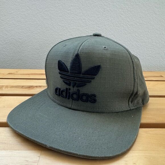 adidas Other - 2016 Adidas‎ Classic Olive Green Trefoil SnapBack Cap, size OS